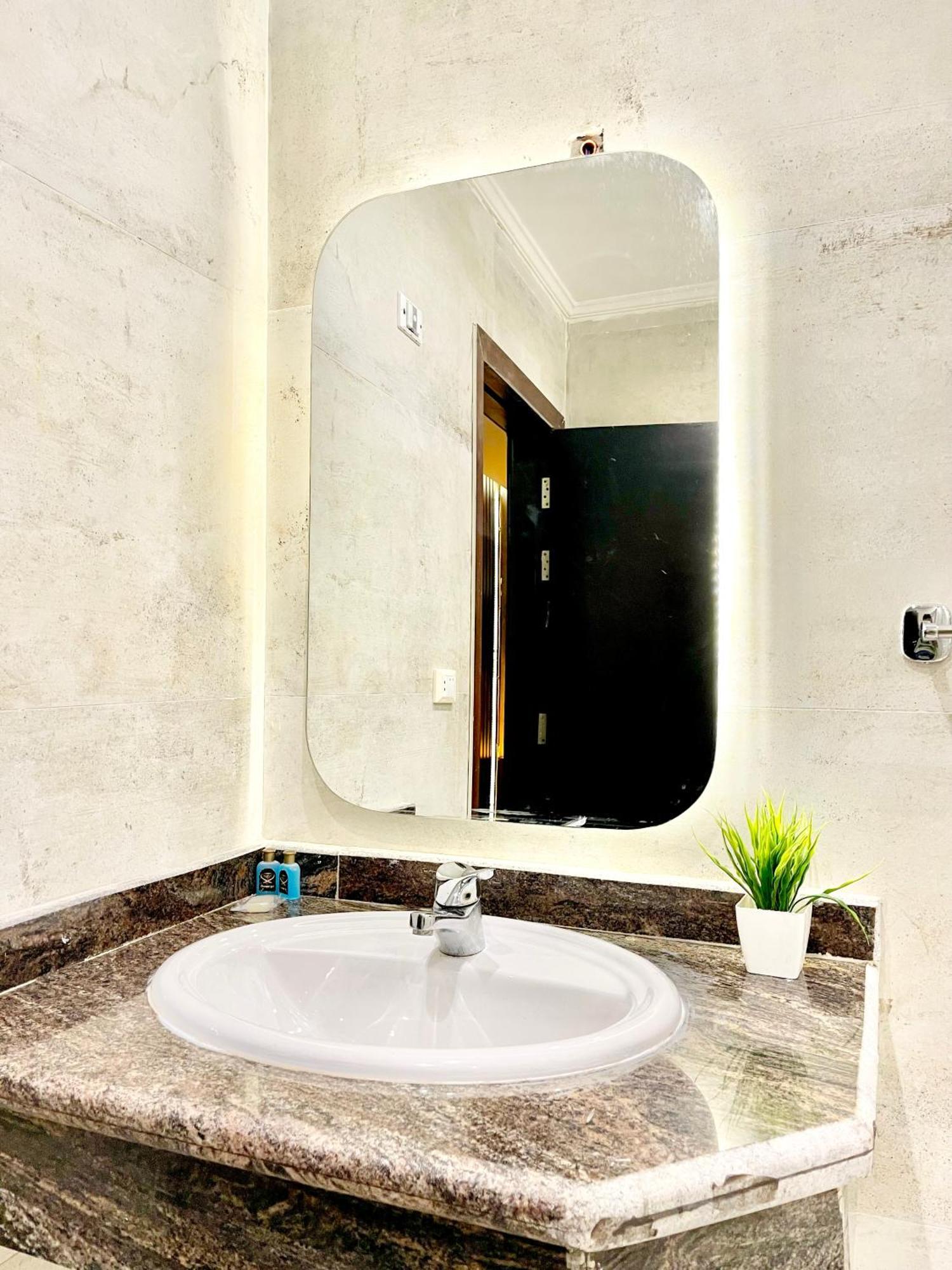 Al Kawm al Akhdar Comfort Giza Inn View מראה חיצוני תמונה